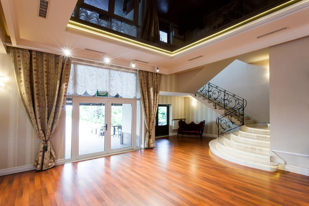 Hotel Panorama Ostrowiec Swietokrzyski Luaran gambar
