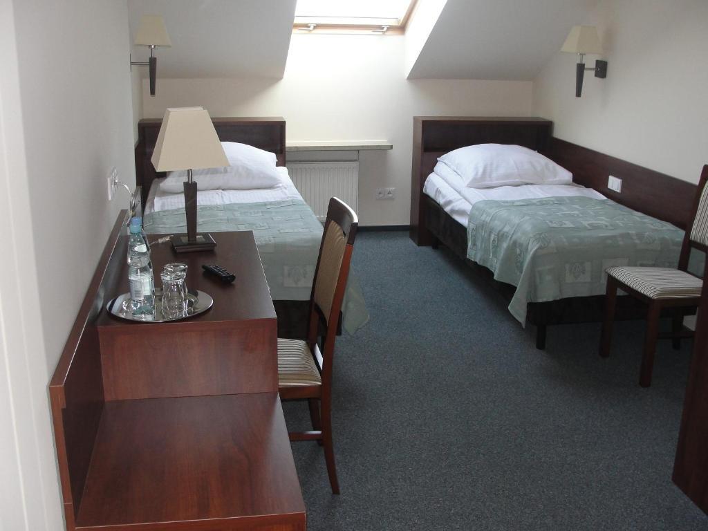 Hotel Panorama Ostrowiec Swietokrzyski Luaran gambar