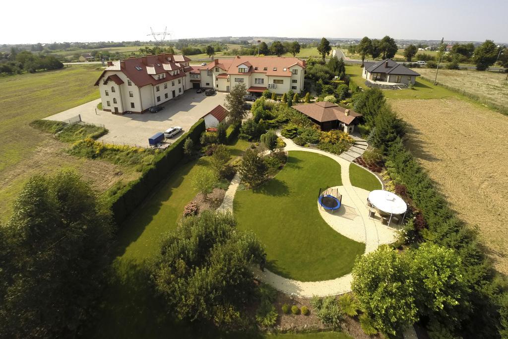 Hotel Panorama Ostrowiec Swietokrzyski Luaran gambar