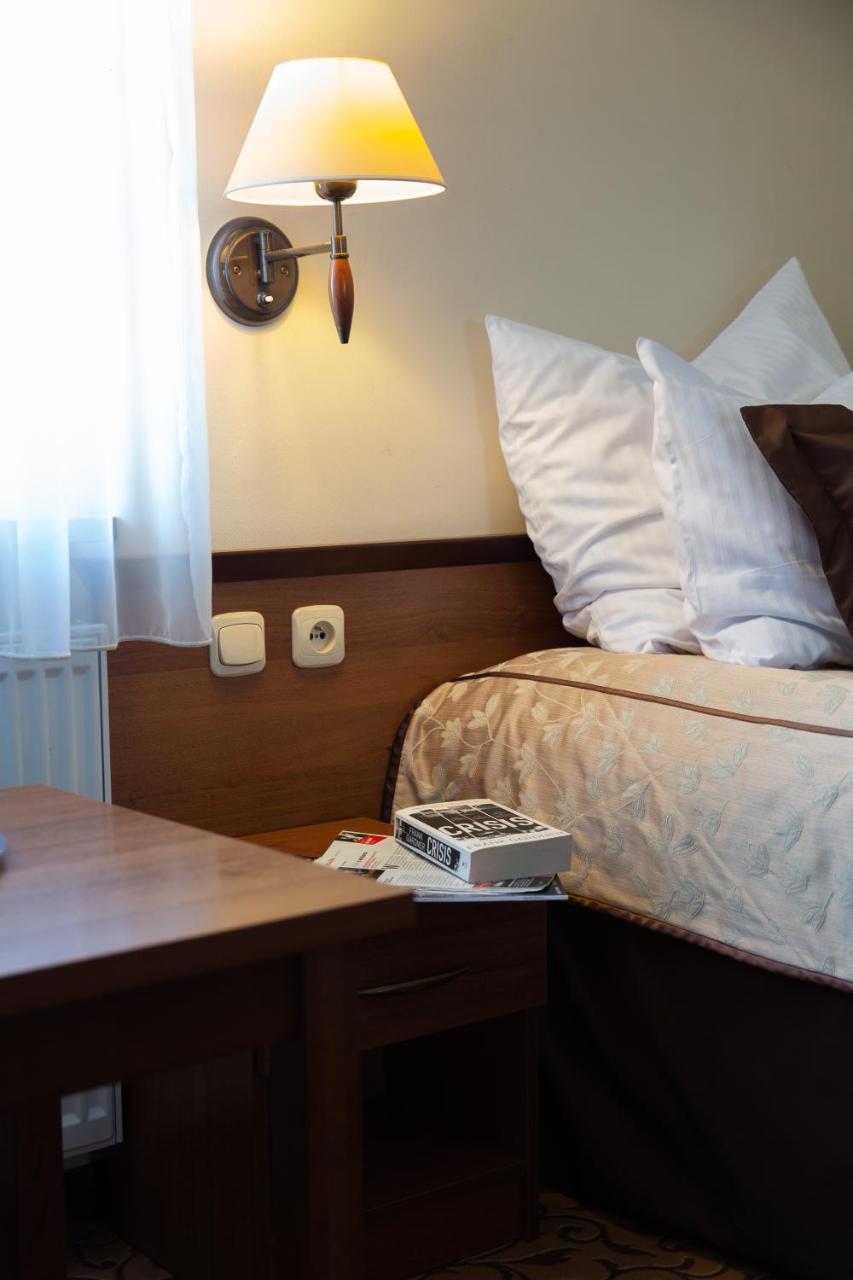 Hotel Panorama Ostrowiec Swietokrzyski Luaran gambar