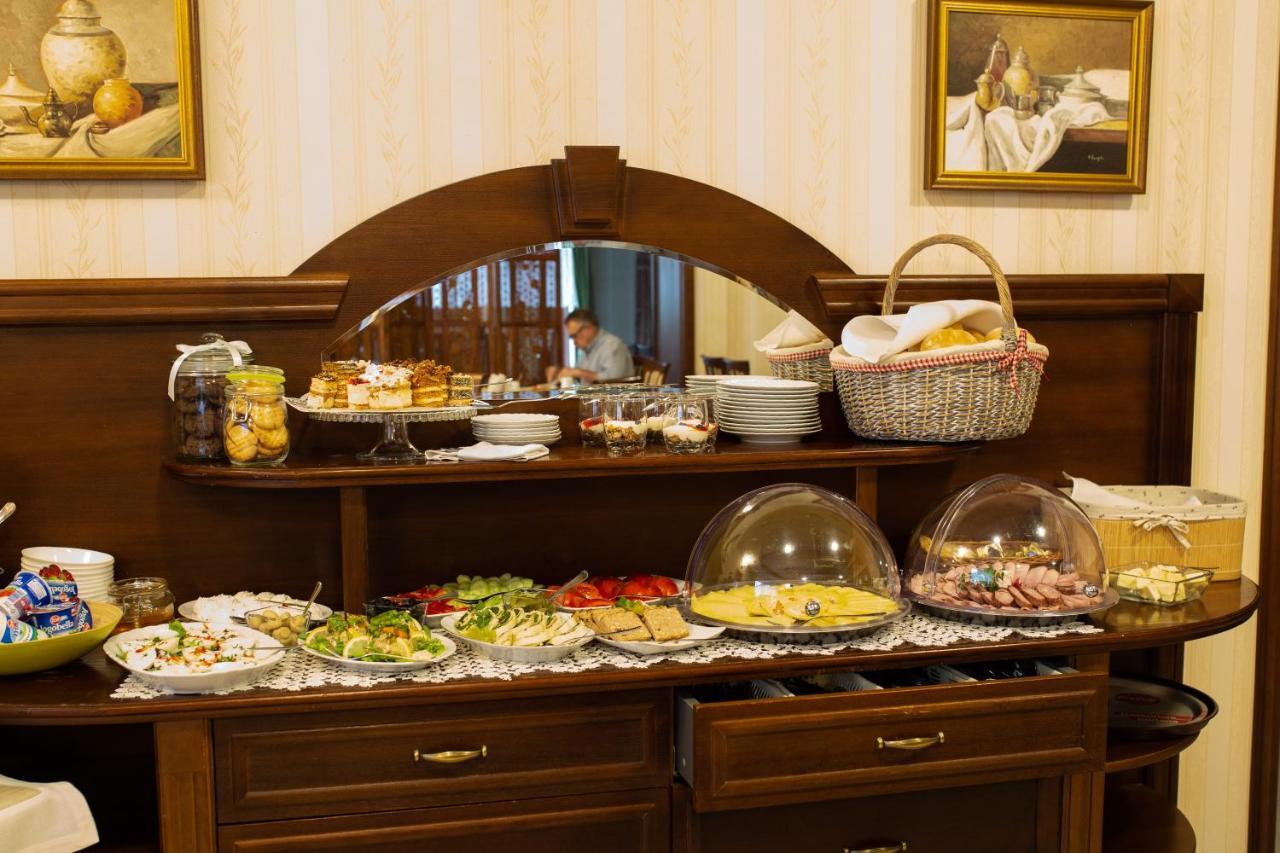 Hotel Panorama Ostrowiec Swietokrzyski Luaran gambar
